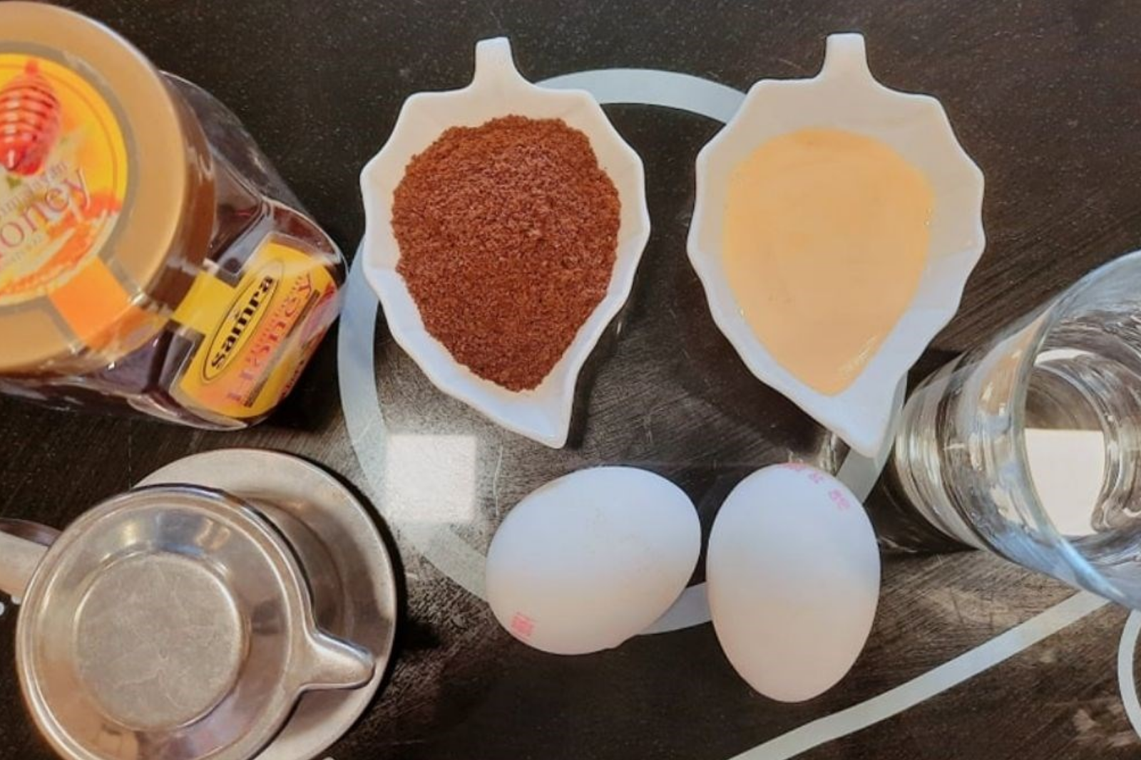 How to make Vietnamese egg coffee?